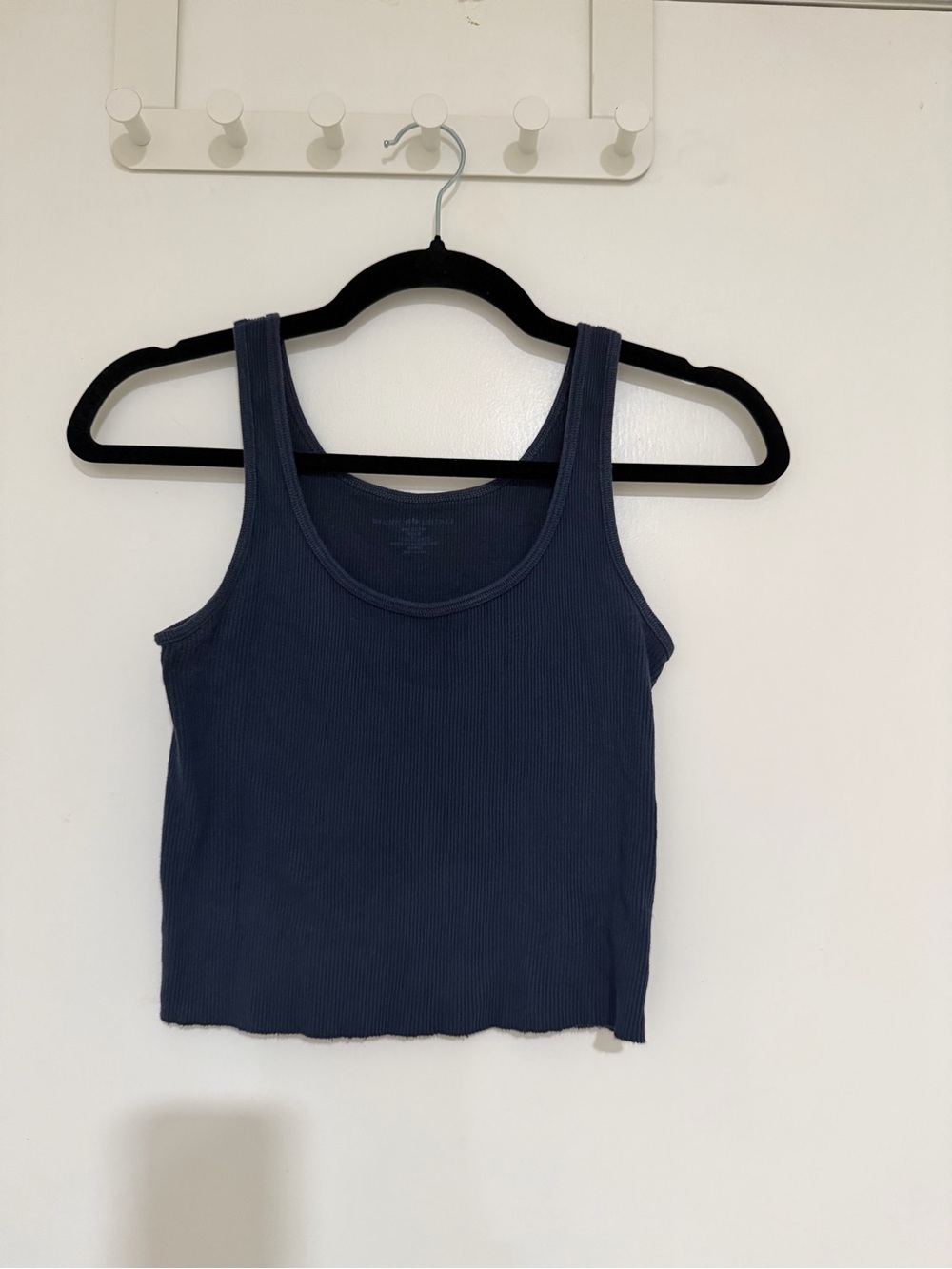 🔥🔥 Brandy Melville Navy Ribbed Scoop Tank! 🔥🔥